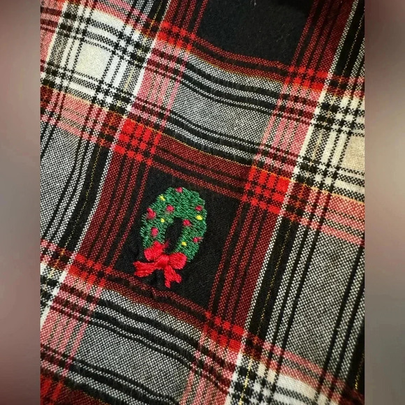Plaid Embroidered Button Down Velvet Collar Granny Shirt Christmas Wreaths VTG - Picture 11 of 14